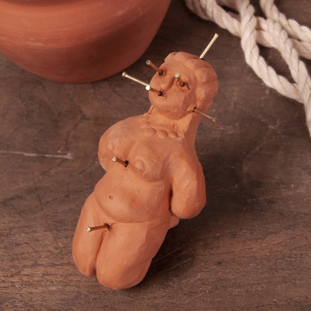 Muñeca defixionis Louvre