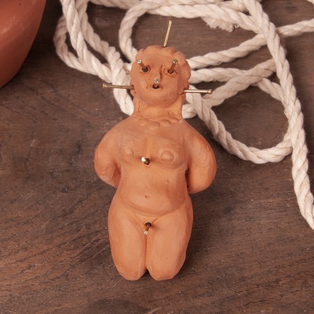 Muñeca defixionis Louvre