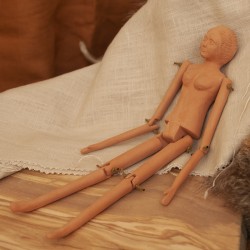 Muñeca Romana de cerámica